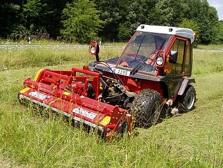 UNI – pļāvējs Ducker PMK 18 / PMK 21