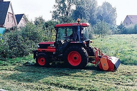 UNI – pļāvēji Ducker UMT 