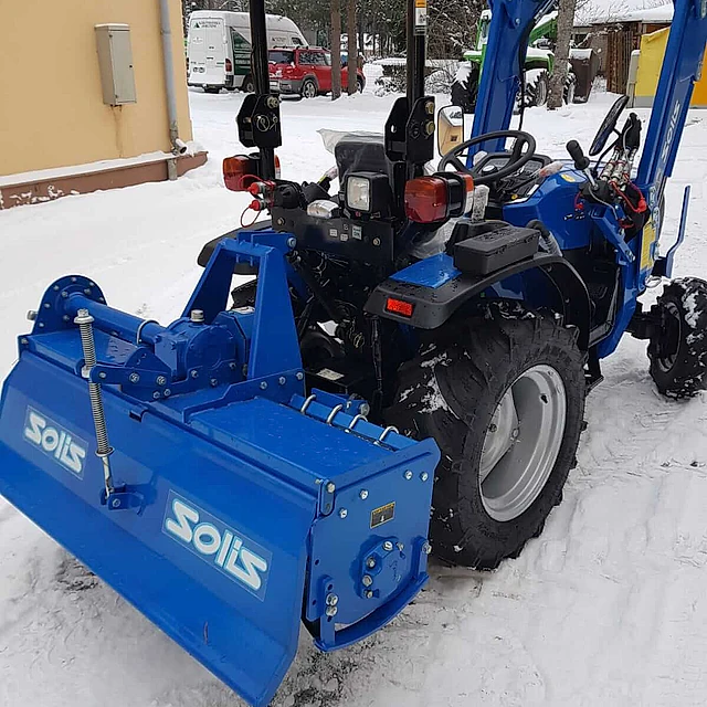 Traktors solis 26 ekipējums